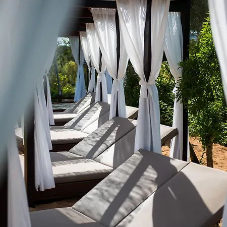 Hotel Mas Tapiolas 4*